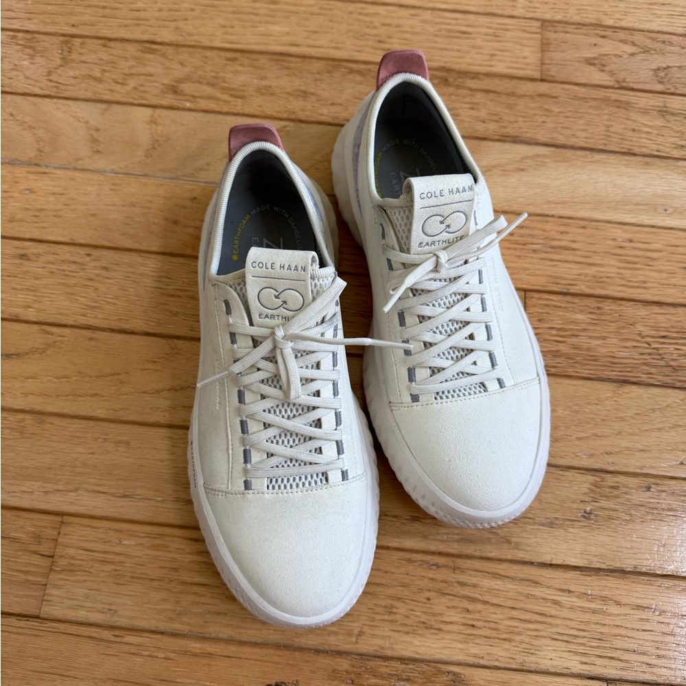 Cole Haan | Women’s | size 7.5 | Off-White Sneakers | Earthfoam sole
